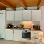 6 Im Boehler Haubarg アパート Böhl