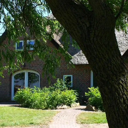 6 Im Boehler Haubarg アパート Böhl